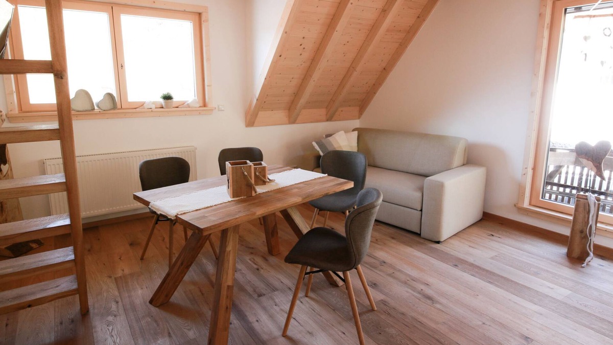 Lautenbach Apartment | Apartment 'Heimatglück 3, Maisonette, 42qm' with Shared Terrace, Balcony and Wi-Fi