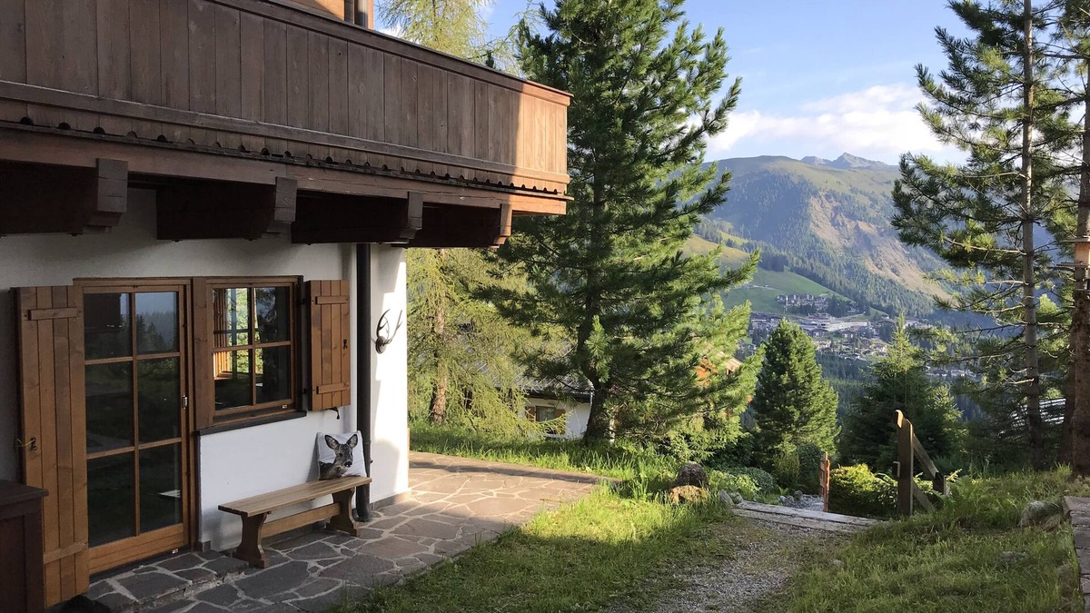 Hochkrimml Apartment | Apartment 'Höhenrausch' at 1,700 meters above sea level, 150 meters to the lift, underground parking space