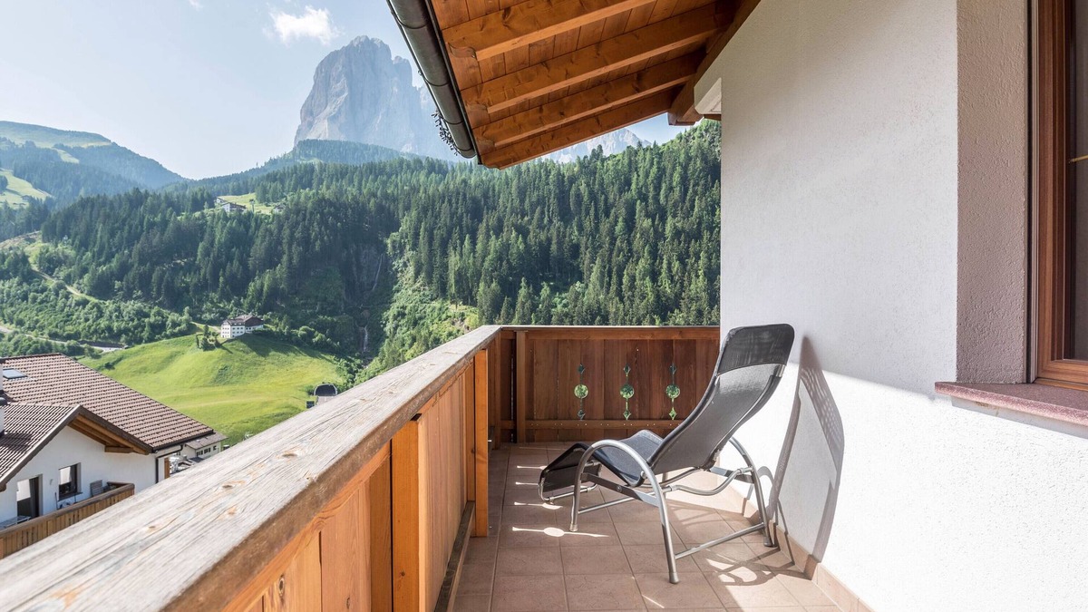 Santa Cristina Val Gardena Apartment | Apartment 'Hotel Residence Gardena Alps 300' with Mountain View, Garden & Wi-Fi