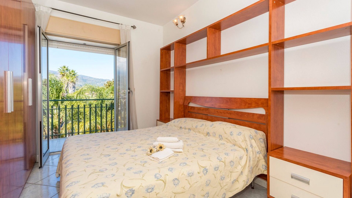 Fondachello Apartment | Apartment 'I Ciottoli Dello Ionio - Apt 18' with Sea View, Shared Terrace and Balcony