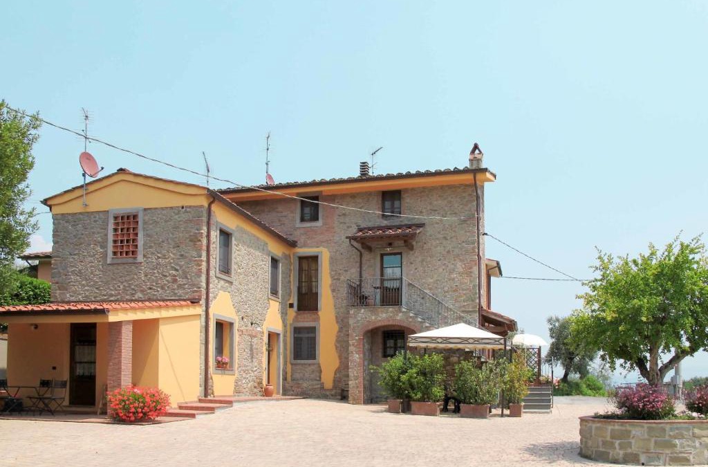 Pescia Apartment | Apartment I Colletti - App- Stelle by Interhome