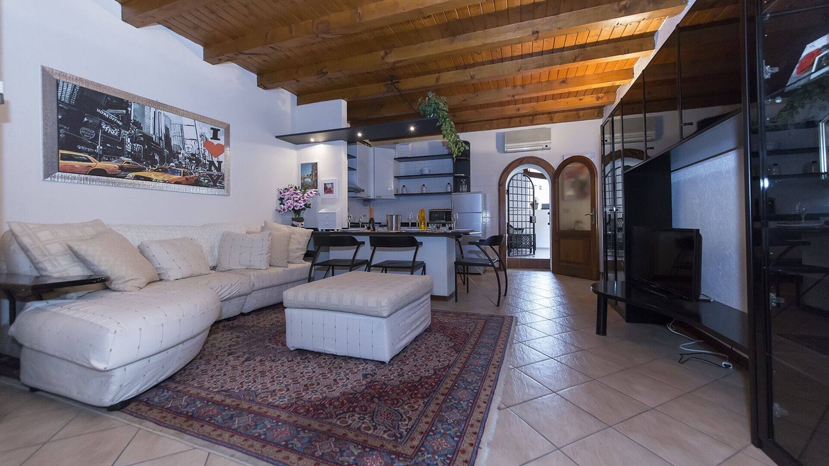 Rivoltella House | Apartment in the historic center of Rivoltella sul Garda ideal for families