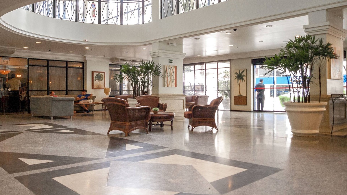 Meireles Apartment | Apartment in a Hotel with Parking - Good Value for Money