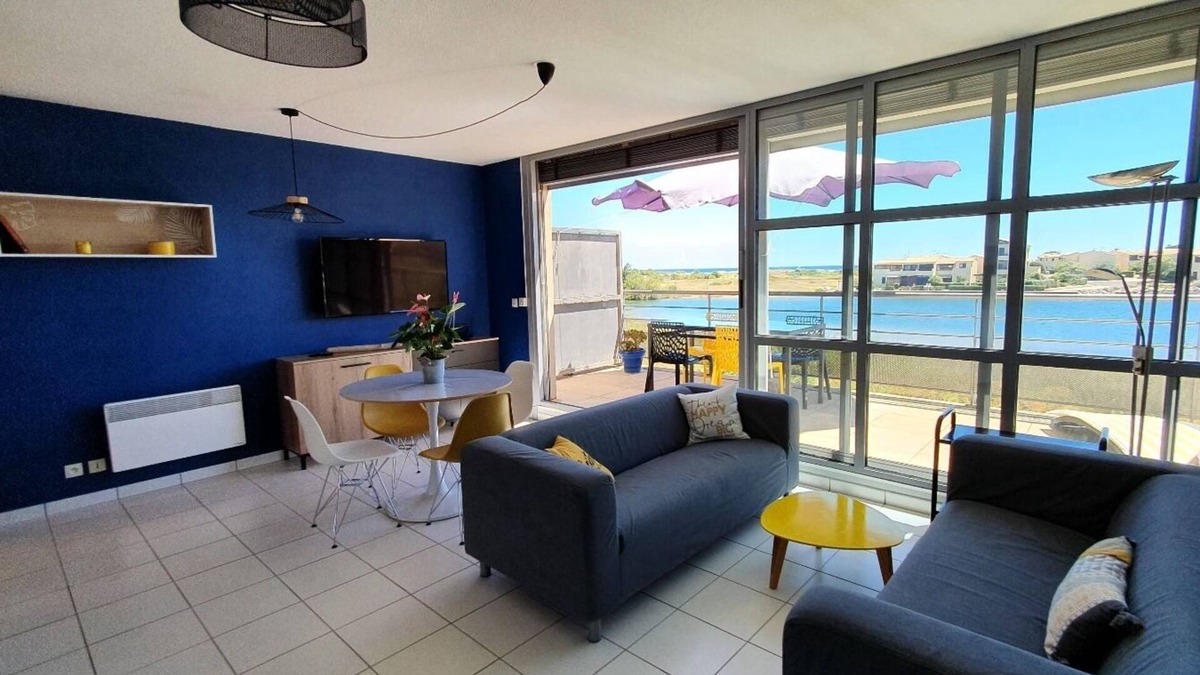 Leucate Apartment | Apartment in a naturist residence with sea view