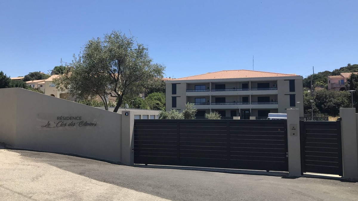 Cargese Apartment | apartment in a new residence