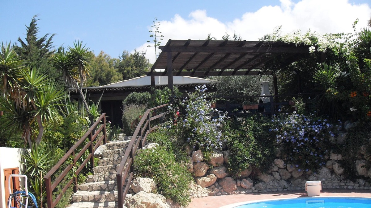 Realmonte Villa | Apartment in a semi-detached house with swimming pool (SOLE)