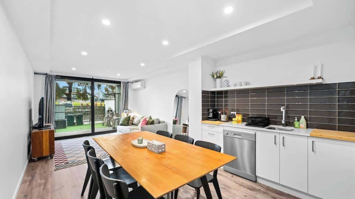Abbotsford Apartment | Apartment in Abbotsford