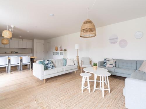 Nes Apartment | Apartment in Ameland near De Vleijen, cleaning included