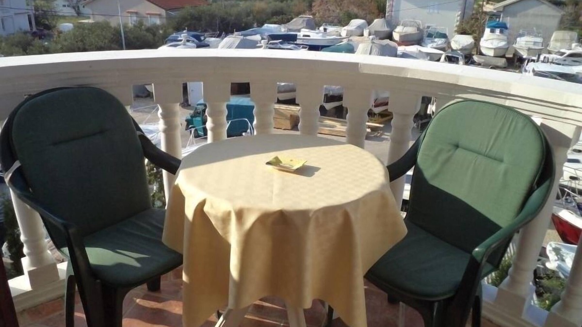Barbat na Rabu Apartment | Apartment in Barbat with Seaview, Balcony, Air condition, WIFI (3664-4)