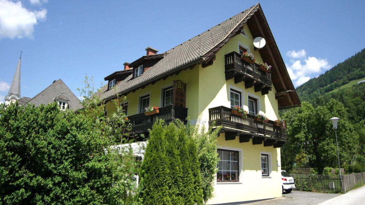 Feld am See Apartment | Apartment in Feld am See near Ski Slopes