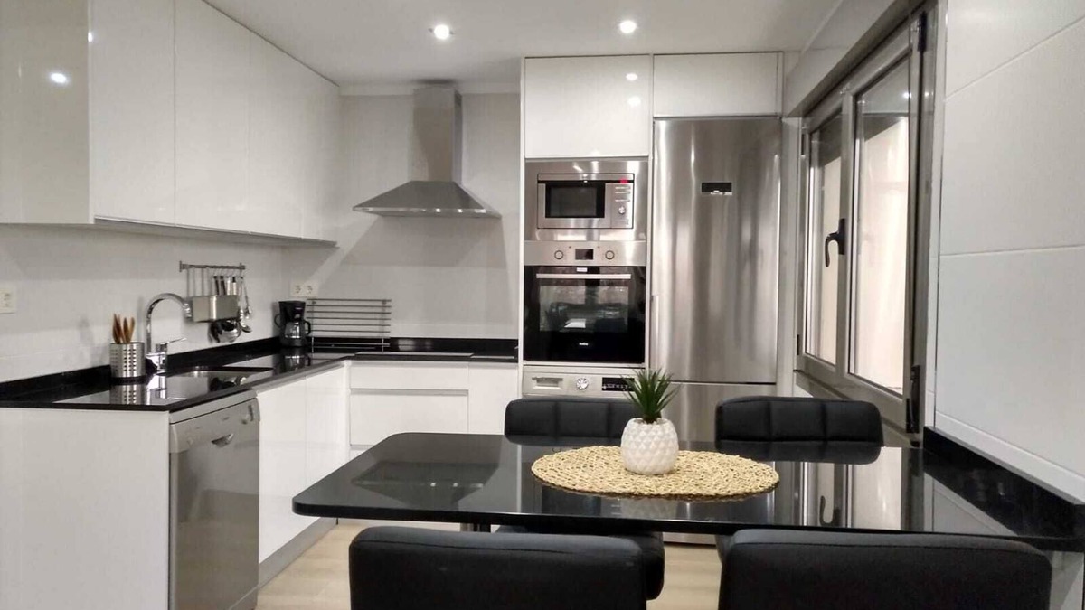 Gijon Apartment | Apartment in first line of the San Lorenzo beach