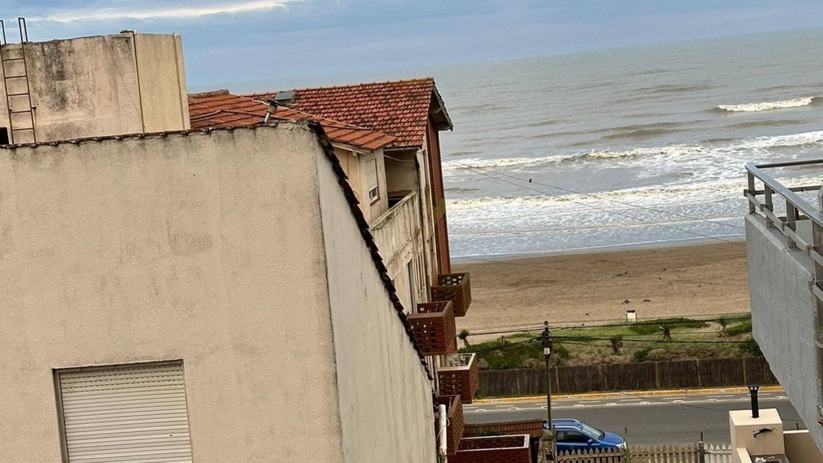 San Bernardo del Tuyu Apartment | Apartment in front of the sea, 1 block from downtown. Excellent