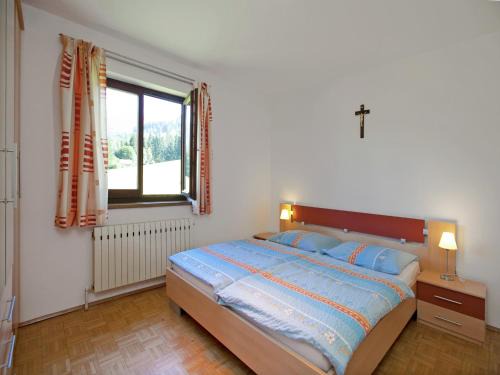 Huettau Apartment | Apartment in Hüttau near Ski Amade Slopes, cleaning included