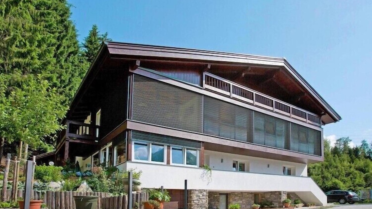 Schonbach Apartment | Apartment in Hohe Tauern with Mountain Views