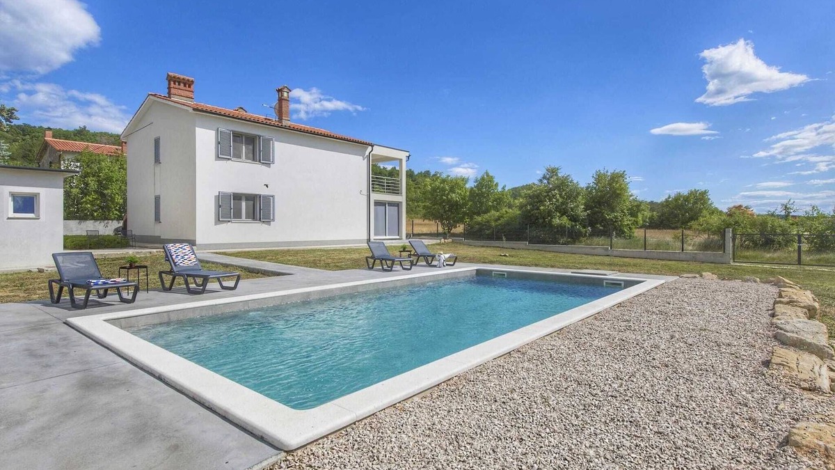 Ripenda Verbanci Apartment | Apartment in Labin with Pool & Beach Nearby
