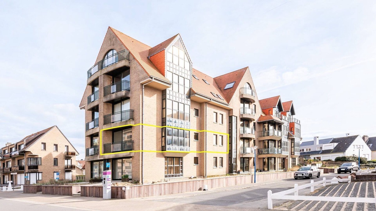 Koksijde-Bad Apartment | Apartment in Koksijde with Sea View