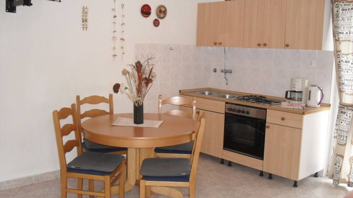Lopar Apartment | Apartment in Lopar with Balcony, Air condition, WIFI (87-3)