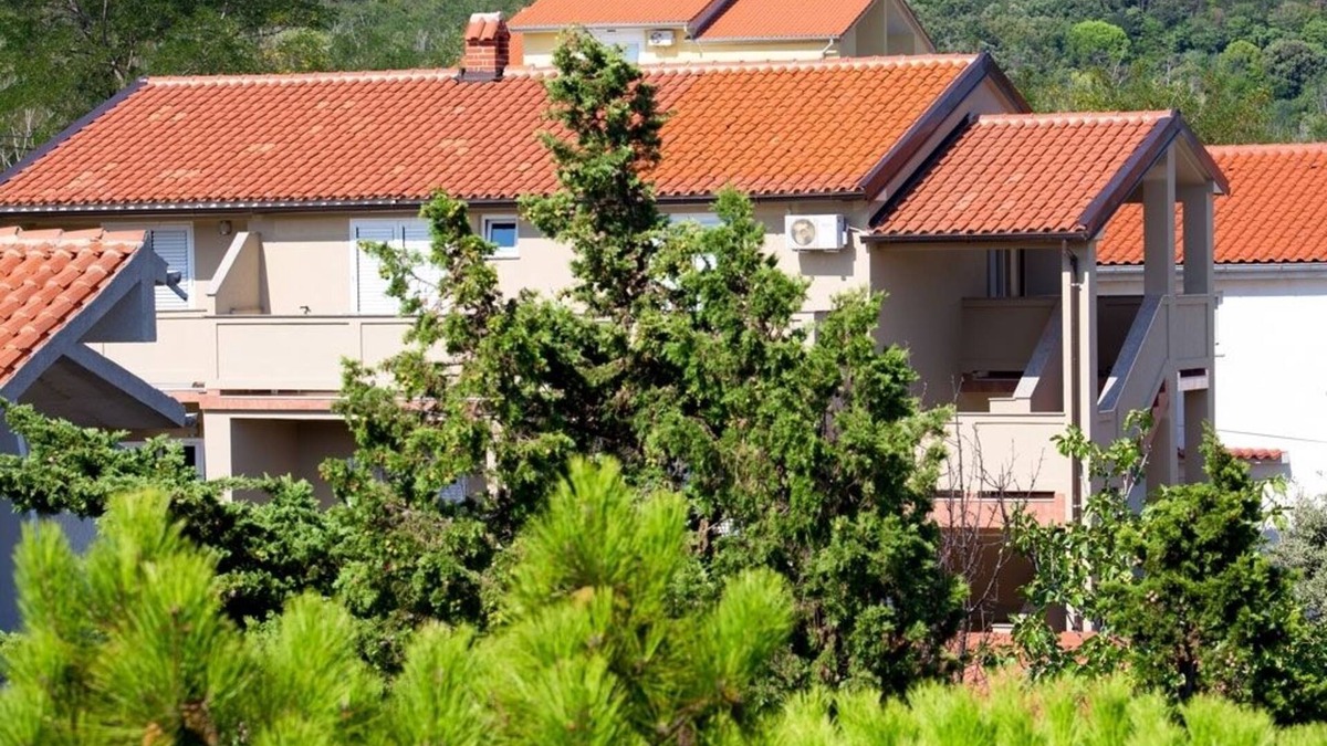 Lopar Apartment | Apartment in Lopar with Balcony, Air condition, WIFI (4739-2)