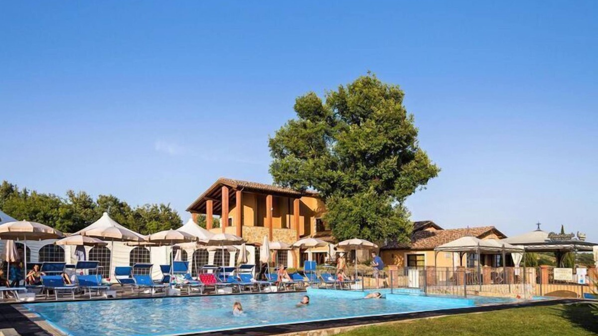Magliano in Toscana Apartment | Apartment in Magliano with shower
