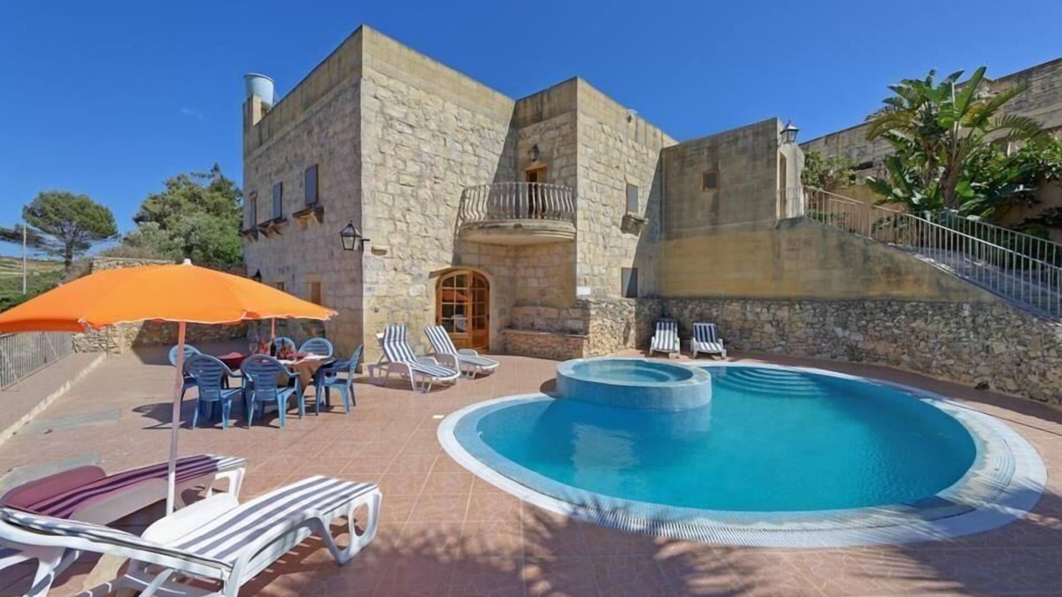 Munxar Apartment | Apartment in Munxar with BBQ and beautiful views