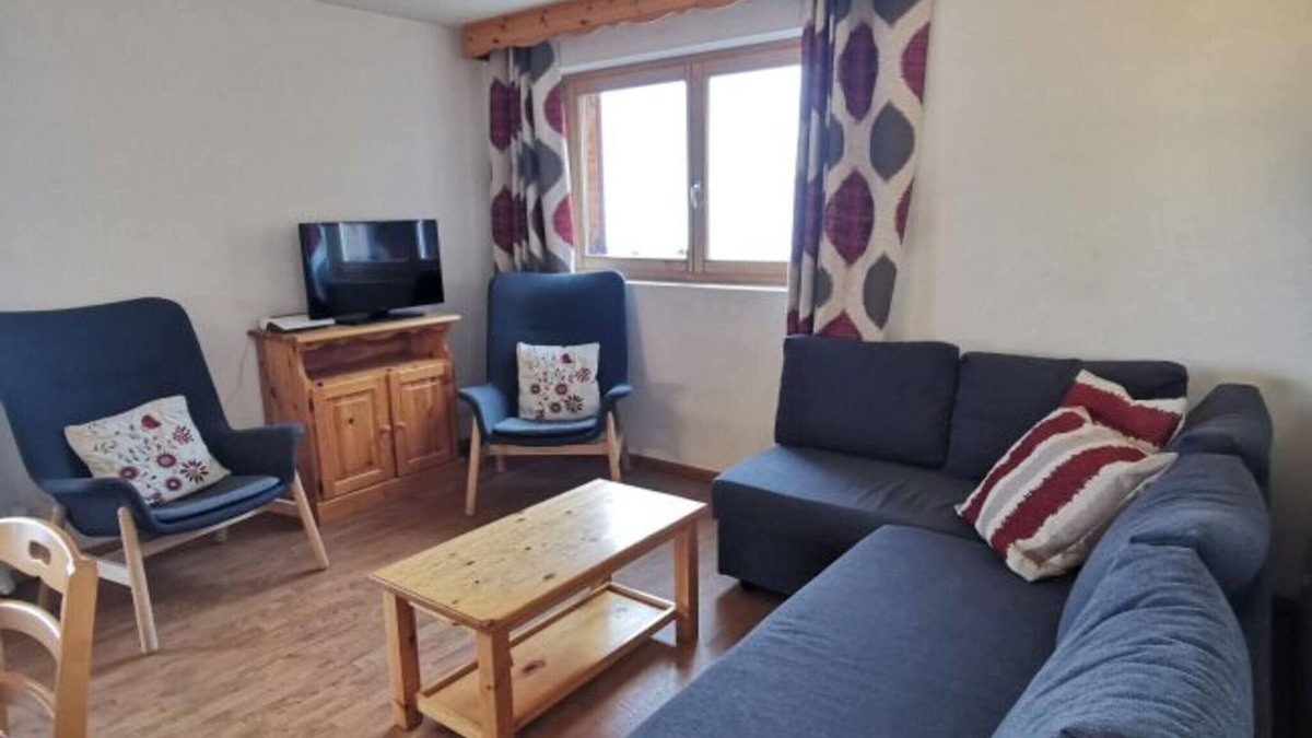 Saint-Pierre-de-Clages Apartment | Apartment in Nendaz ski-in/ski-out location