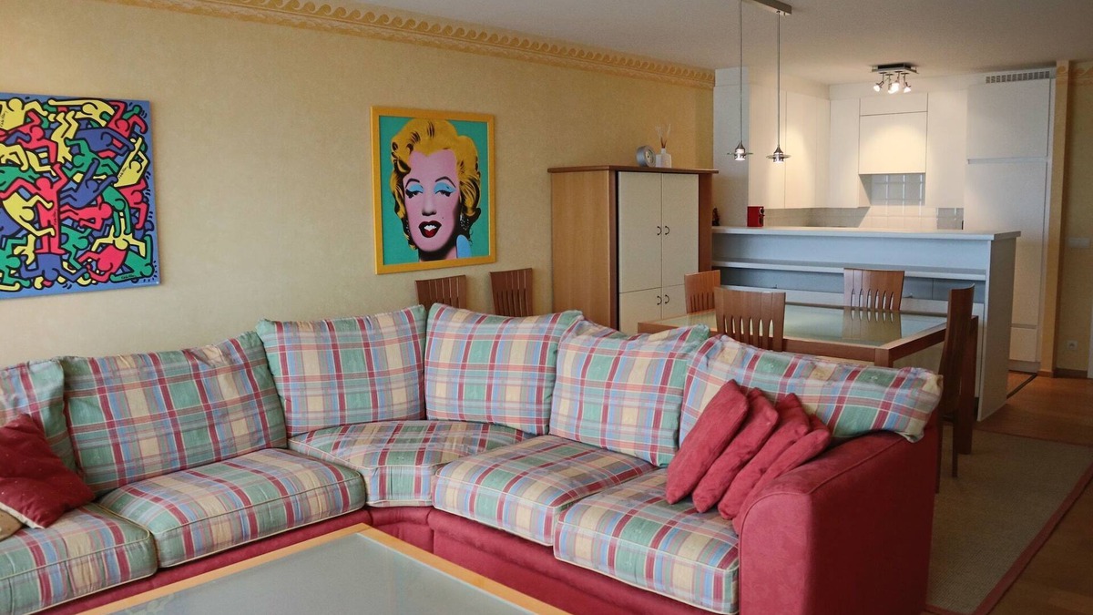 Nieuwpoort-aan-Zee Apartment | Apartment in Nieuwpoort with Ocean Views