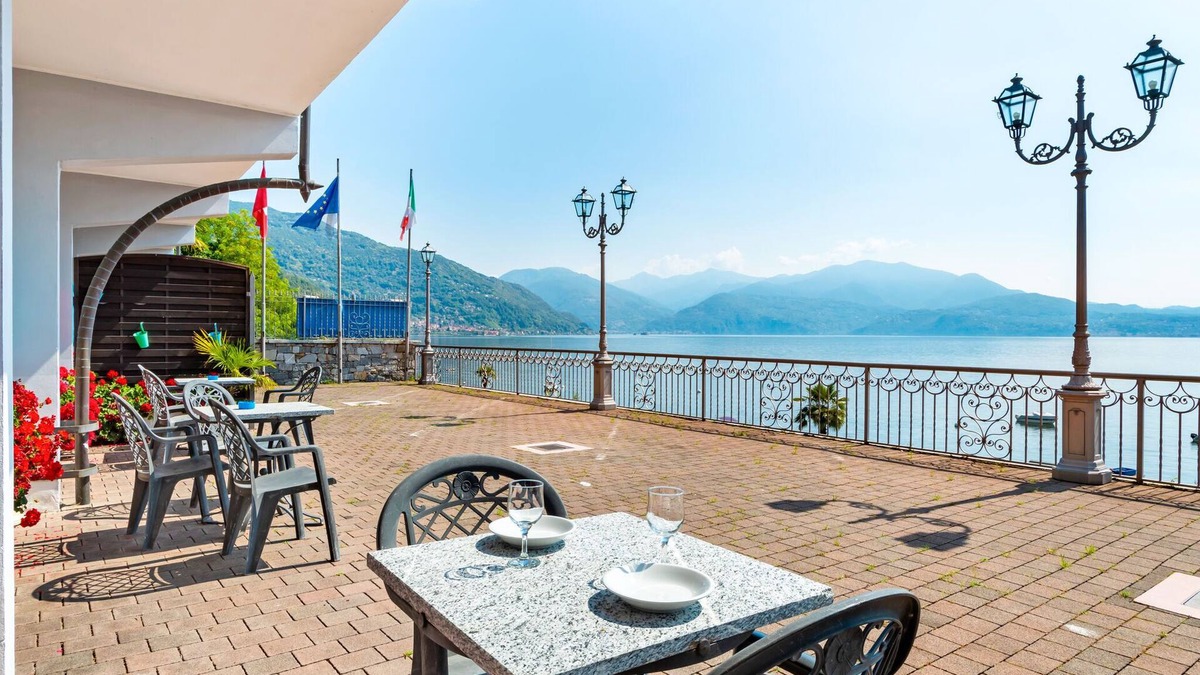 Oggebbio Apartment | Apartment in Oggebbio with Sea View Terrace