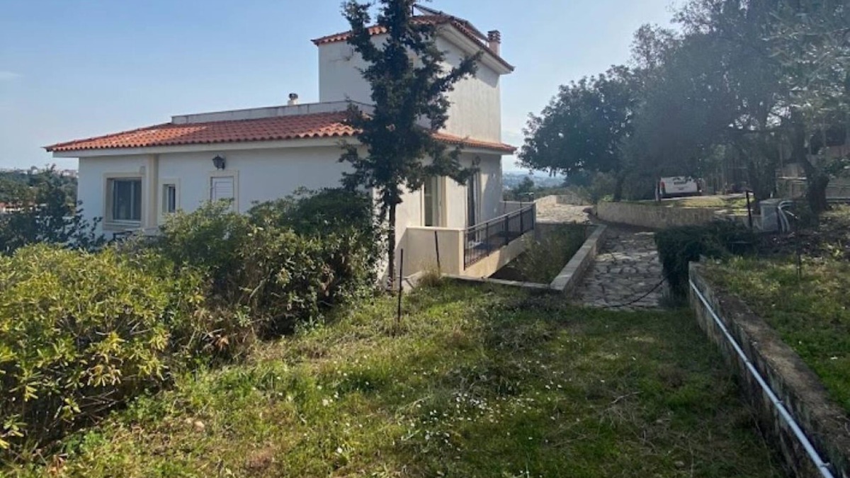 Rafina Apartment | Apartment in olive grove with large garden area, 5 km to the sea