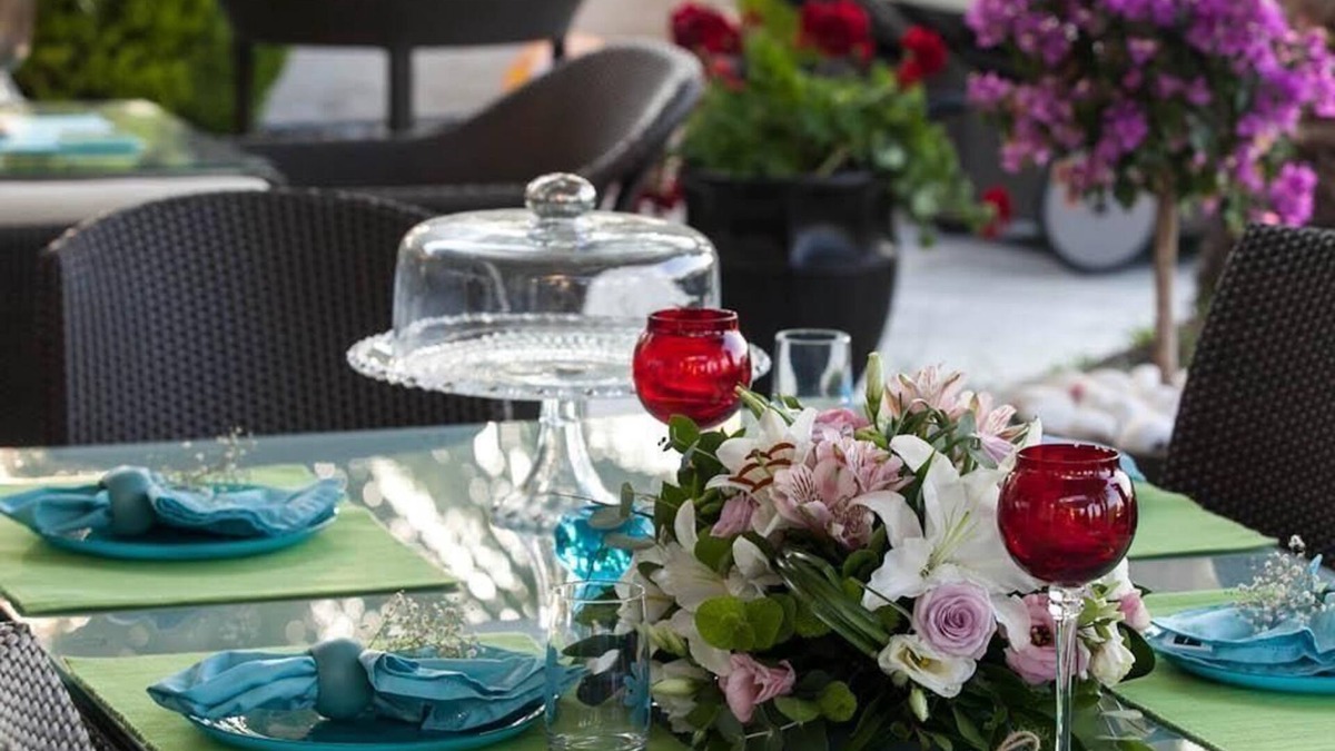 Polichrono Apartment | Apartment in Pallini with Private Balcony and Garden View