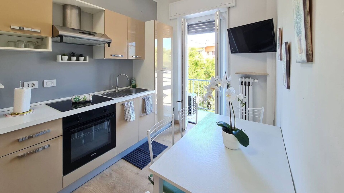 Pavia Apartment | Apartment in Pavia with 1 bedrooms sleeps 3