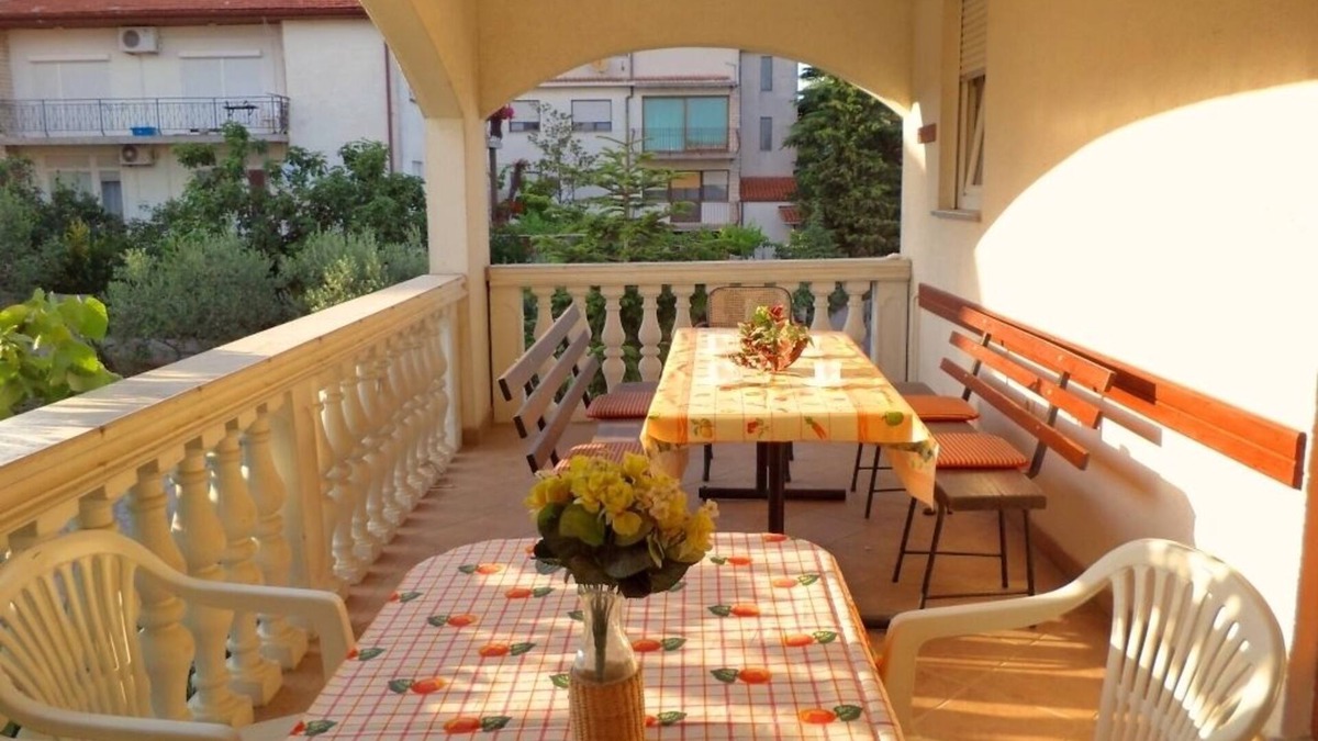 Vintijan Apartment | Apartment in Pula with Terrace, Air condition, WIFI, Washing machine (633-1)