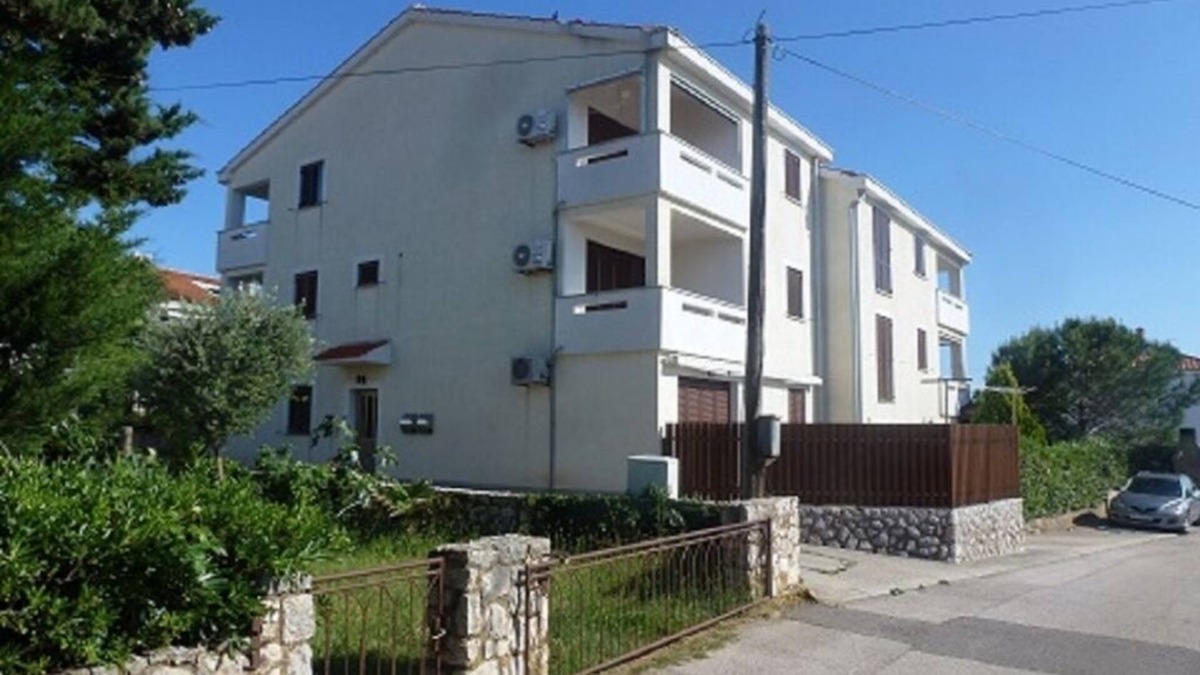 Punat Apartment | Apartment in Punat with Balcony, Air condition, WIFI, Washing machine (3590-1)
