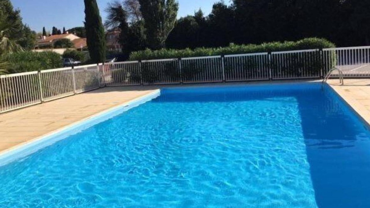 Claira Apartment | Apartment in quiet residence with swimming pool and private parking 4HAMCL2A