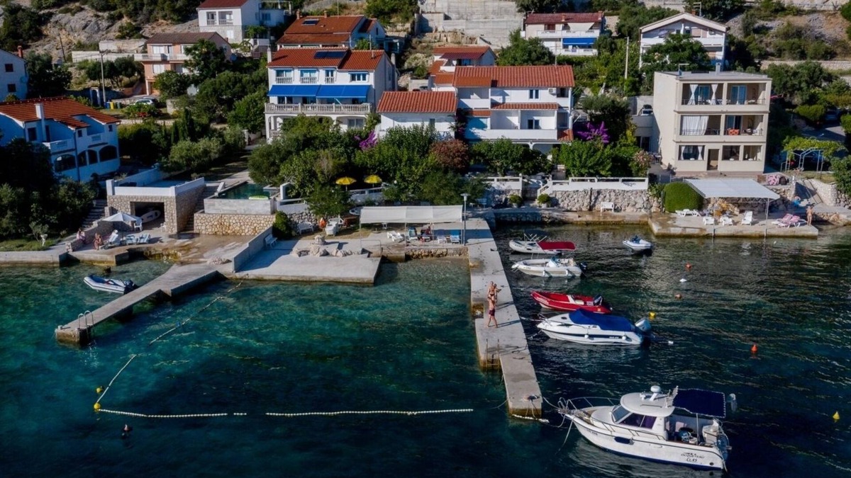 Rab Town Apartment | Apartment in Supetarska Draga with Seaview, Terrace, Air condition, WIFI (4551-3)