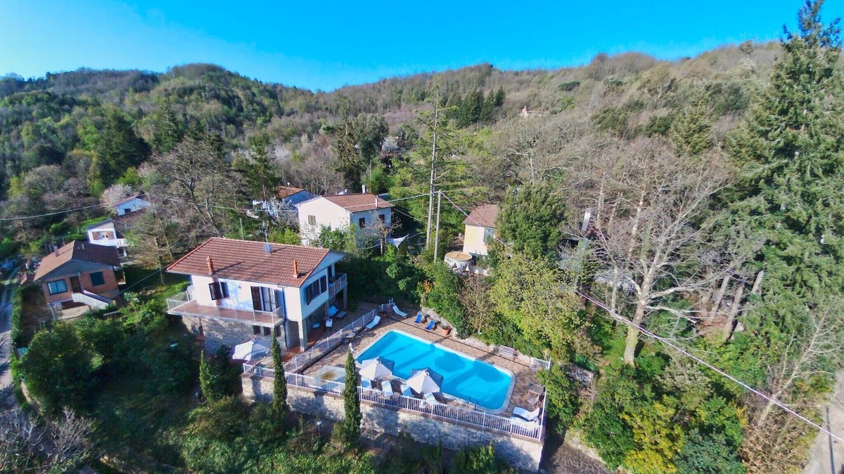 Donoratico House | Apartment in Sassetta with Pool and Scenic Views