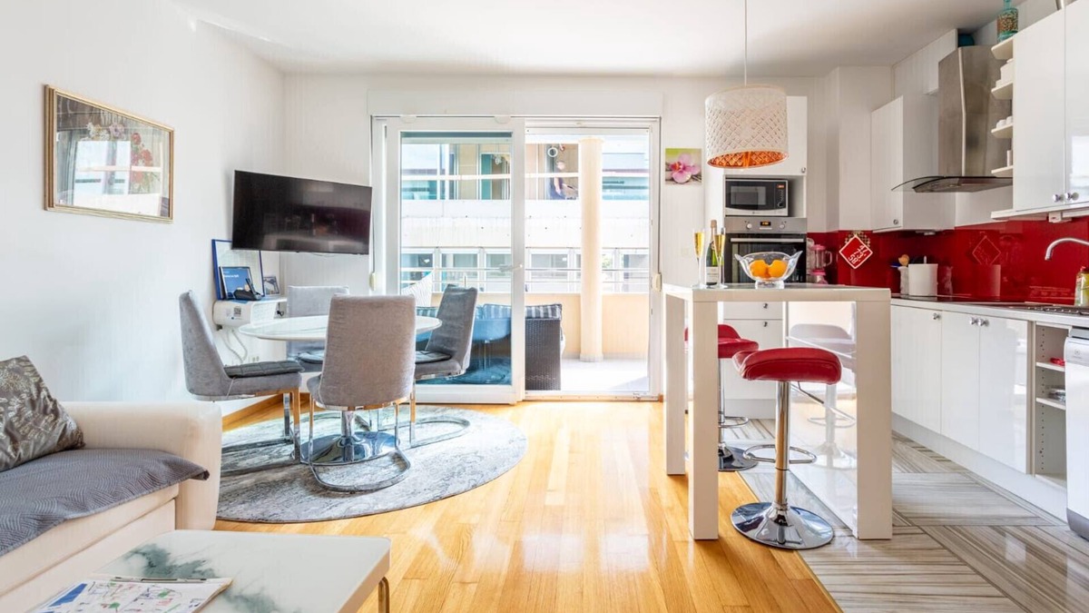 Bacvice Apartment | Apartment in Split with Balcony, Air condition, WIFI (5141-1)
