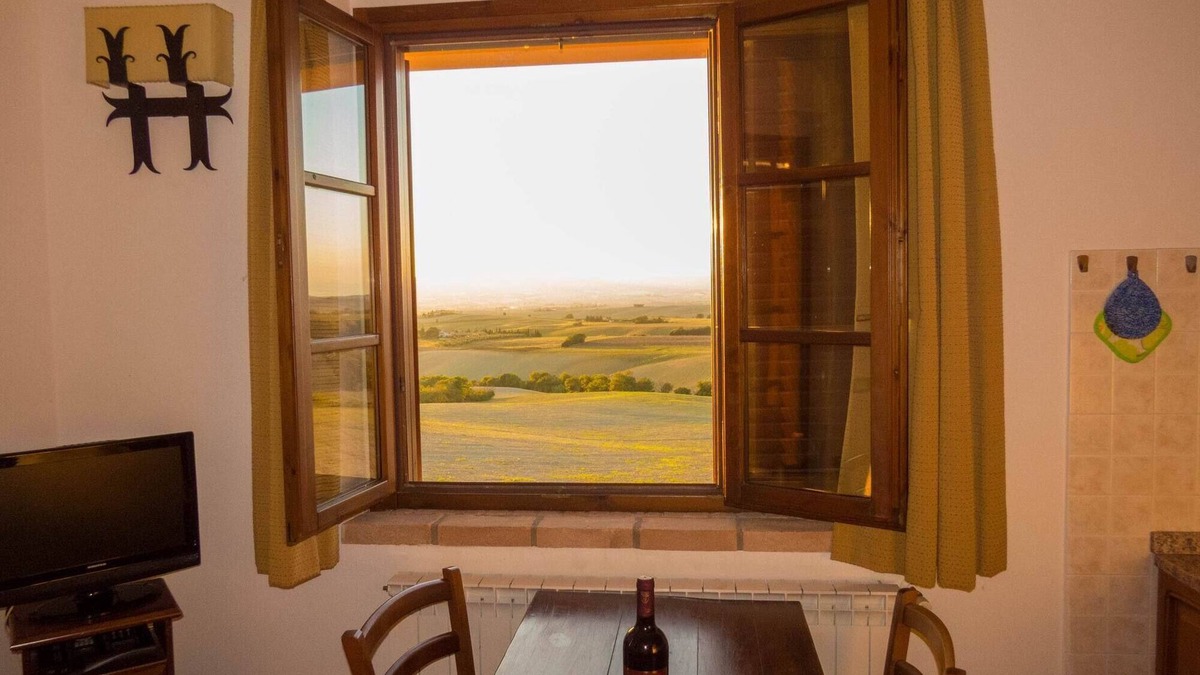 Pomaia Apartment | Apartment in terraced house with terrace and panoramic view, 2 rooms, 4 pers.