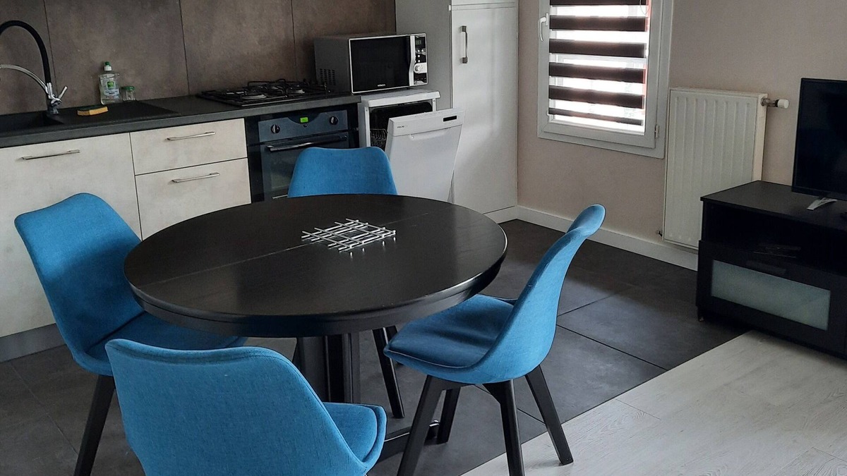 Scientrier Apartment | Apartment in the center of the village and 5 minutes from the A40