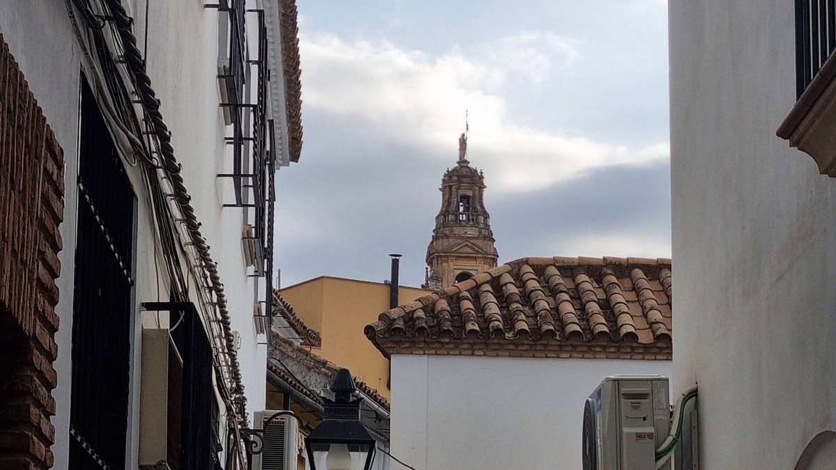 La Trinidad-San Juan y Todos los Santos Apartment | APARTMENT IN THE COURTYARD OF THE JUDERIA OF CORDOBA
