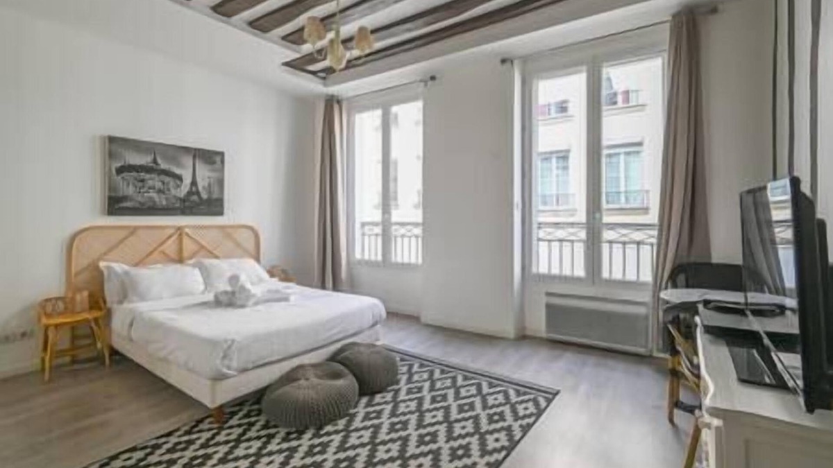 Bonne-Nouvelle Apartment | Apartment in the heart of Paris