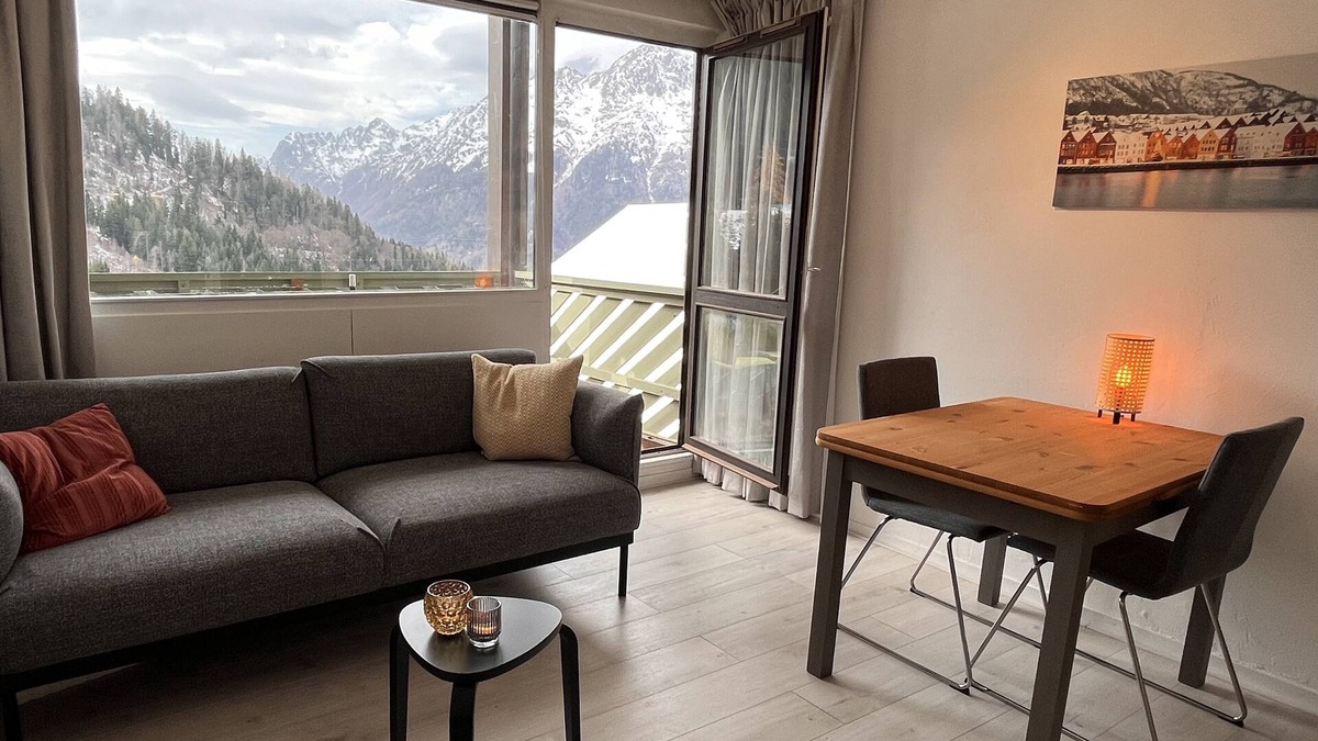 Oz Apartment | Apartment in the heart of Oz Station *ski*bike*hike