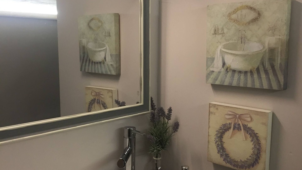 Borgo Po Apartment | Apartment in the most exclusive area of Turin, a stone's throw from the center.