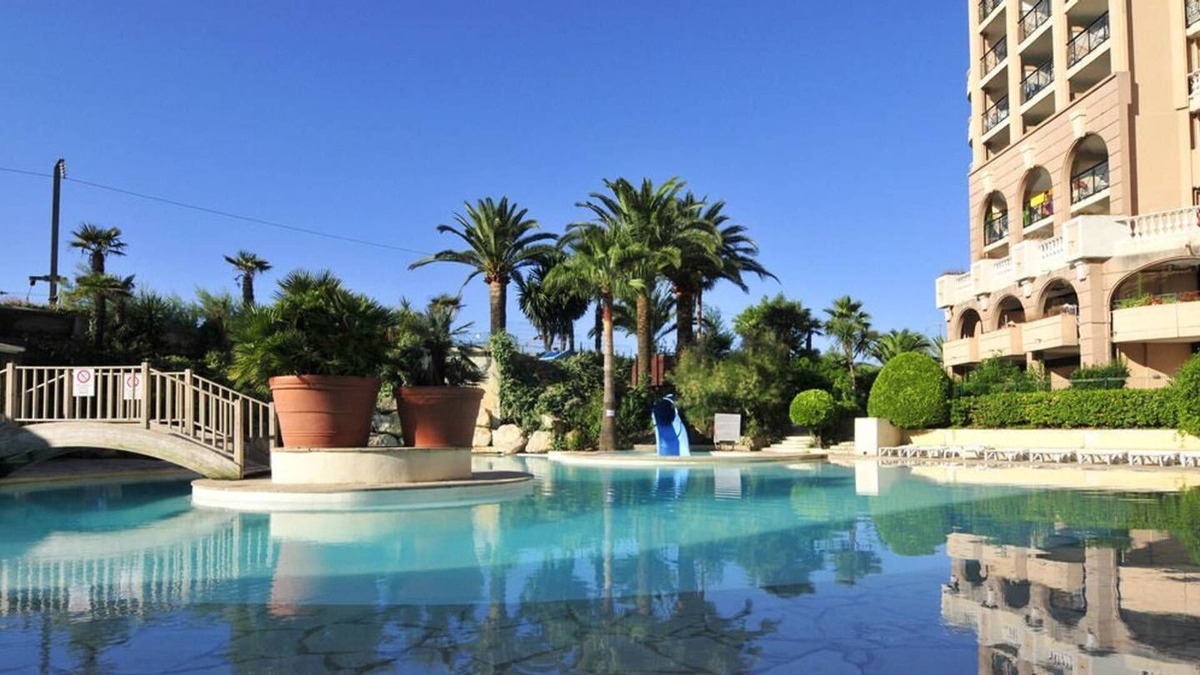 Cannes La Bocca Apartment | APARTMENT IN THE RIVER TO THE SEA IN CANNES