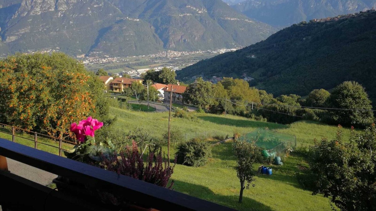 Pisogne Apartment | Apartment in the Val Palot, spectacular views!
