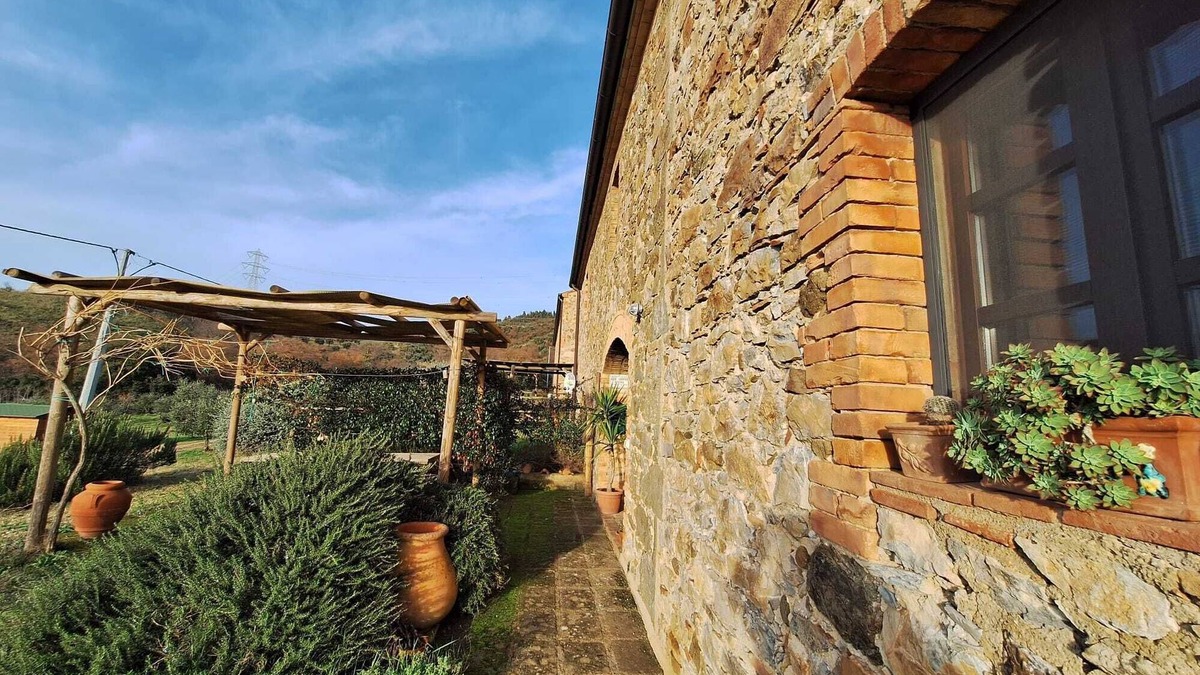 Cinigiano Apartment | Apartment in typical Tuscan farmhouse with pool