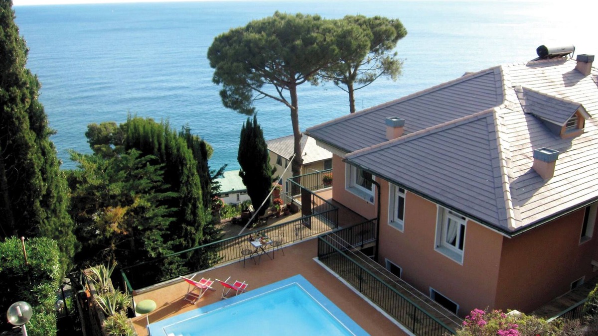 Sori Villa | Apartment in Villa ovelooking the sea