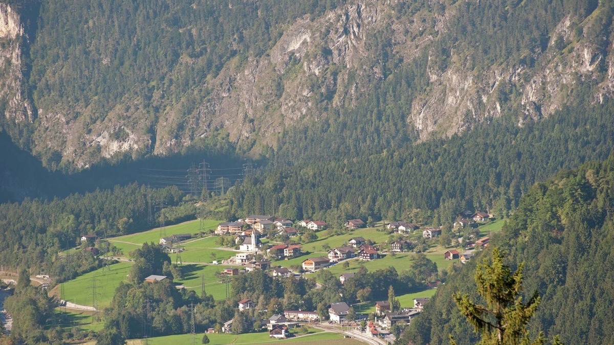 Bartholomaeberg Apartment | Apartment in Vorarlberg with Balcony, Heating, Parking