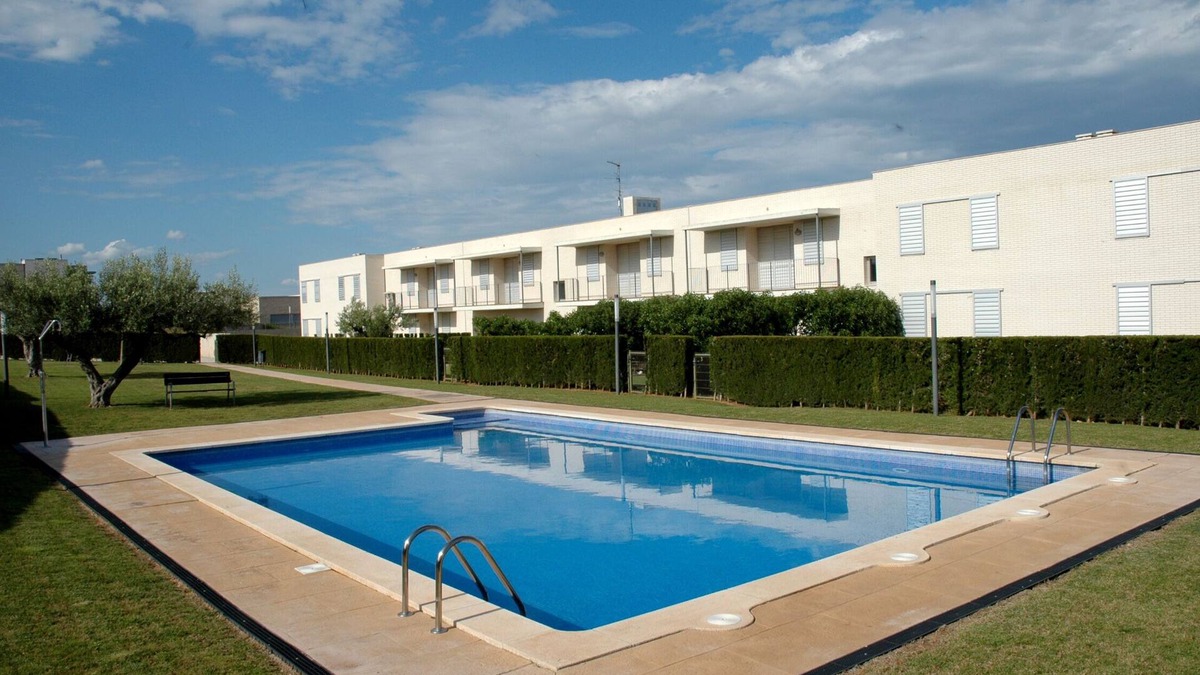 L'Ampolla Apartment | APARTMENT IN WITH GARDEN IN THE MIRADOR DEL DELTA
