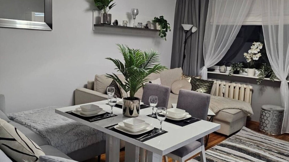 Zyrardow Apartment | Apartment in Zyrardow 10min to Suntago