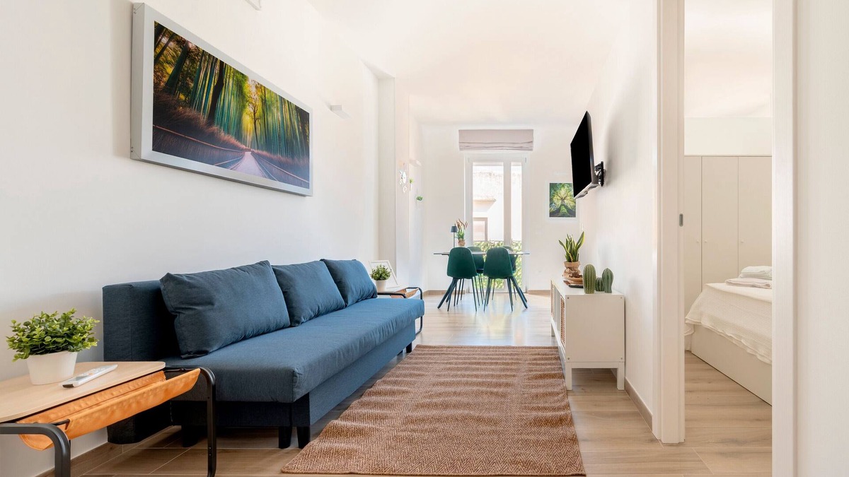 Castri di Lecce Apartment | Apartment 'Ingrosso Suites - Green' with Private Terrace, Wi-Fi and Air Conditioning